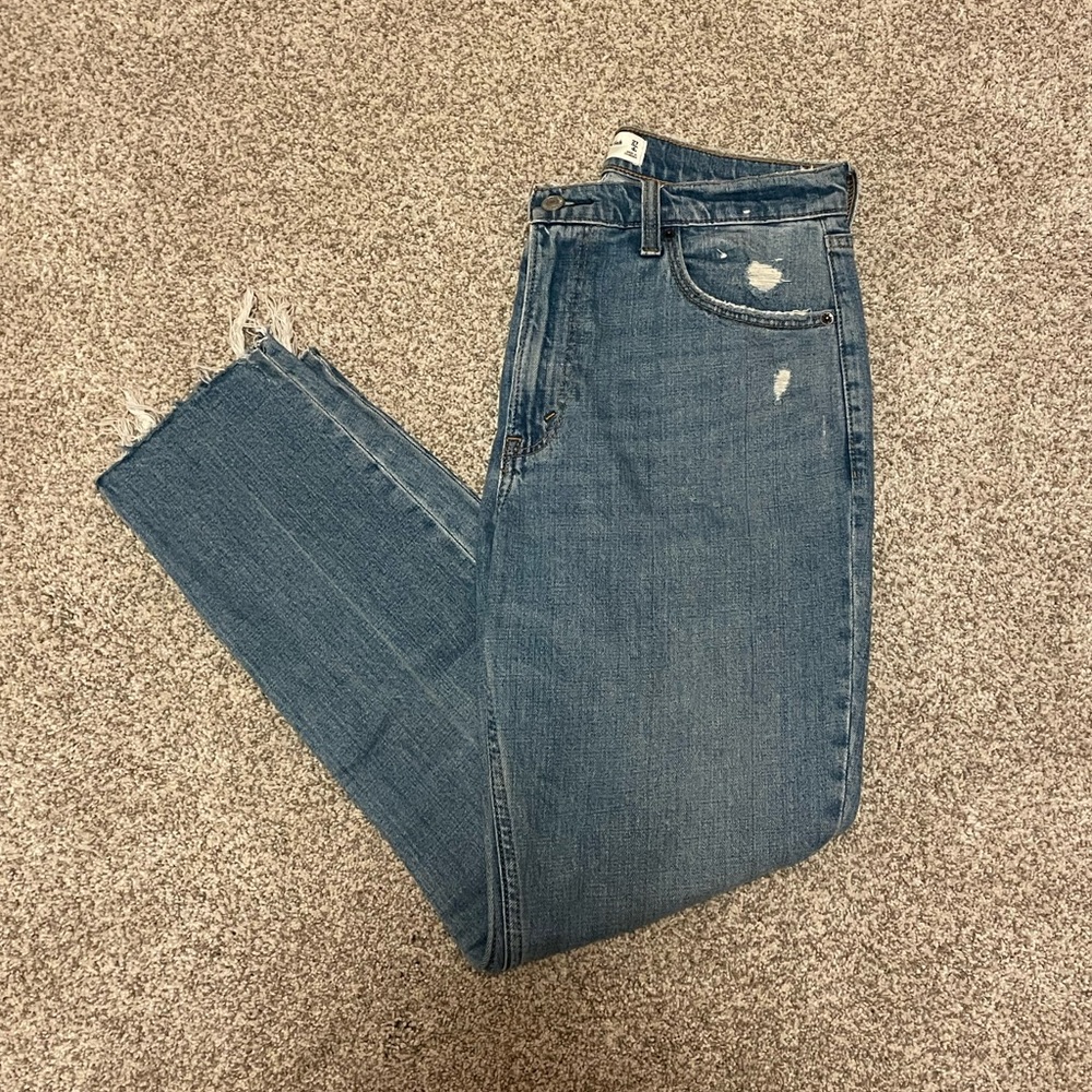 Abercrombie & Fitch The Skinny High Rise Jeans
